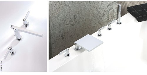 Die von Alberto Pinto entworfene Armatur-Serie LE II besticht durch gekometrische Formen, kantige Linien, feine, Rundungen und durch perfekte Proportionen. Der ungewöhnlich lange Wasserlauf scheint in großer Leichtigkeit auf dem Korpus aufgesteckt, ebenso wie die Hebel- und Kreuzgriffe. (THG Paris) Die von Alberto Pinto entworfene Armatur-Serie LE II besticht durch gekometrische Formen, kantige Linien, feine, Rundungen und durch perfekte Proportionen. Der ungewöhnlich lange Wasserlauf scheint in großer Leichtigkeit auf dem Korpus aufgesteckt, ebenso wie die Hebel- und Kreuzgriffe. (THG Paris)